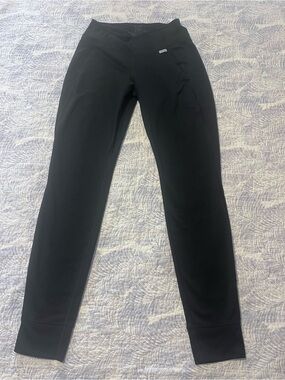 Patagonia women’s Capilene 3 Midweight Base Layer Black Leggings